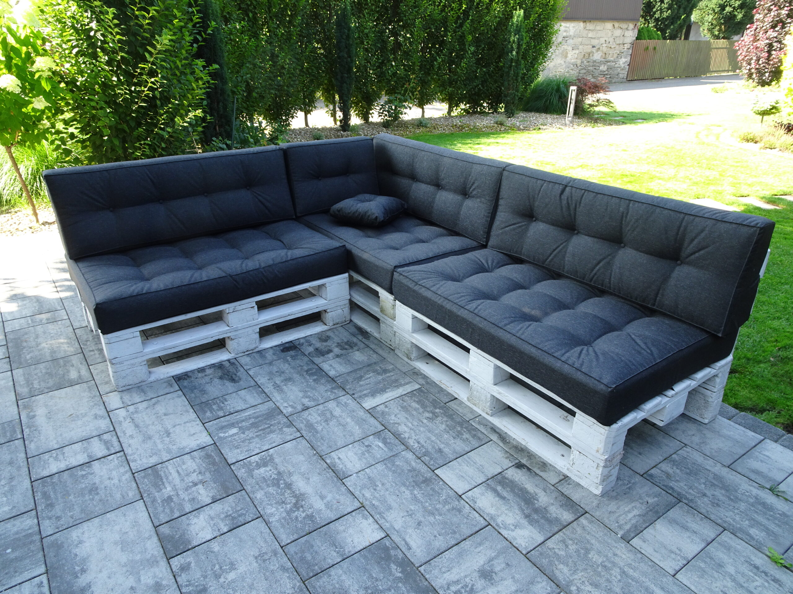 Palettenkissen für Europaletten 120 × 80 in der Farbe Silber / Schwarz