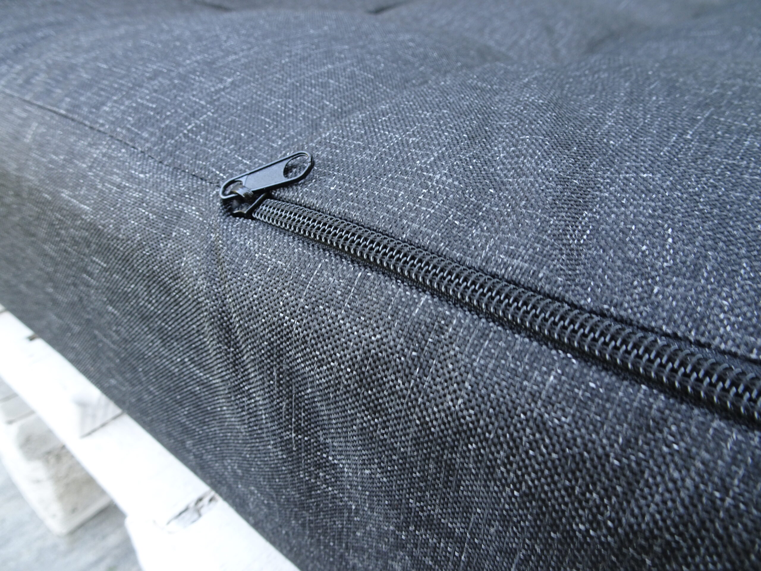 Palettenkissen für Europaletten 120 × 80 in der Farbe Silber / Schwarz – Bild 3